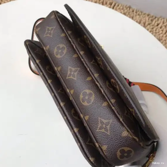 METIS Louis Vuitton POCHETTE 0629